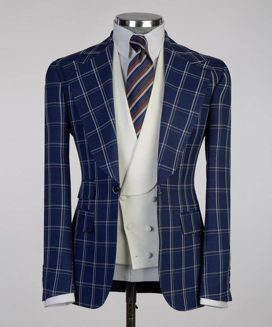 plaid-navy-blaizer