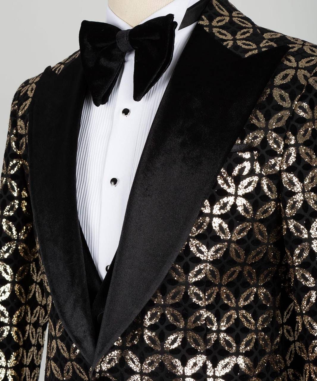 Men s 3 Piece Velvet Shiny Tuxedo